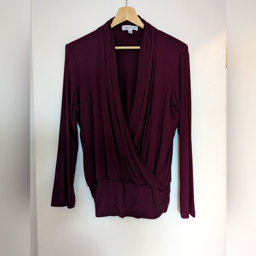 Amour Vert Long sleeve cross over top